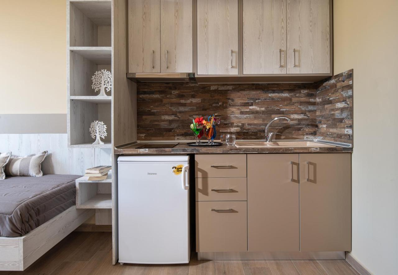 Rodon Garden Apartment ซาร์ตี ภายนอก รูปภาพ