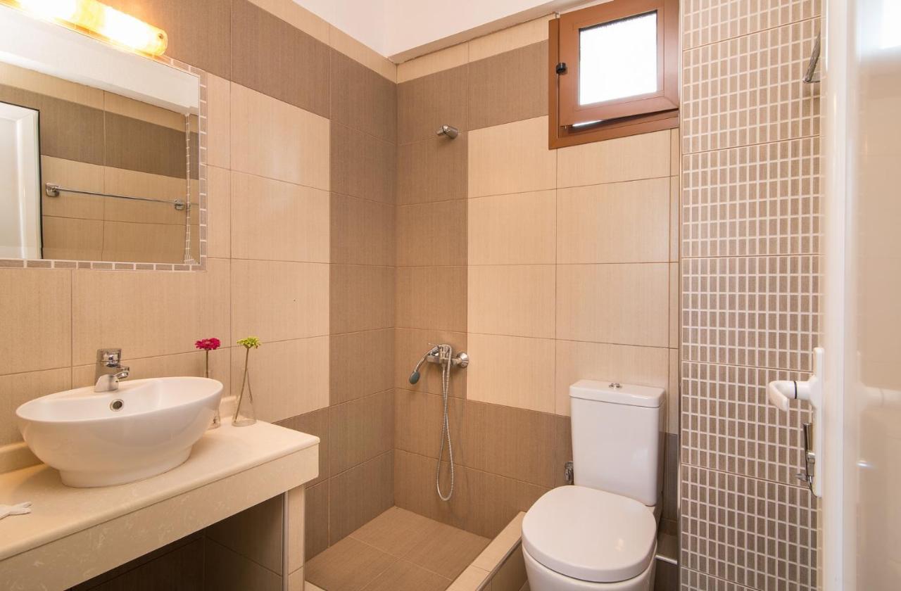 Rodon Garden Apartment ซาร์ตี ภายนอก รูปภาพ