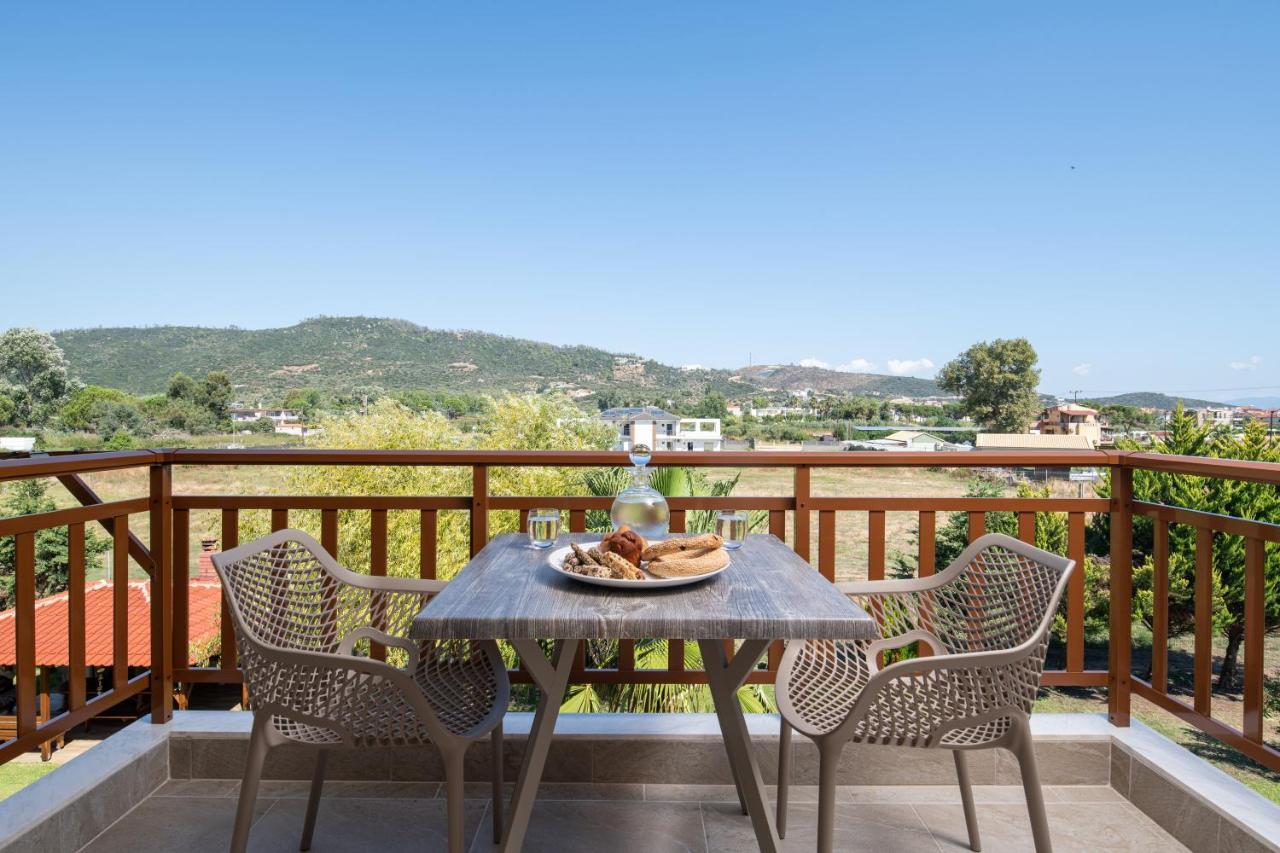 Rodon Garden Apartment ซาร์ตี ภายนอก รูปภาพ