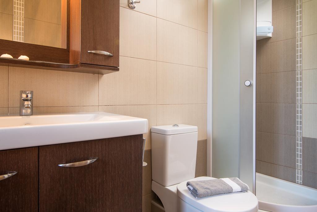 Rodon Garden Apartment ซาร์ตี ภายนอก รูปภาพ